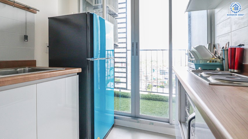 คอนโดมิเนียมมือสองย่านนนทบุรี โครงการยูดีไลท์ รัตนาธิเบศร์ เนื้อที่กว้างถึงเกือบ 31 ตร.ม. ฟังก์ชัน 1 ห้องนอน 1 ห้องน้ำ  ที่จอดรถ แถมฟรี! 1 เครื่องปรับอากาศ บนทำเลดีที่สุด ใกล้เซ็นทรัล รัตนาธิเบศร์, รถไฟฟ้าสายสีม่วง "สถานีศูนย์ราชการนนทบุรี" และทางด่วน "งามวงศ์วาน"...